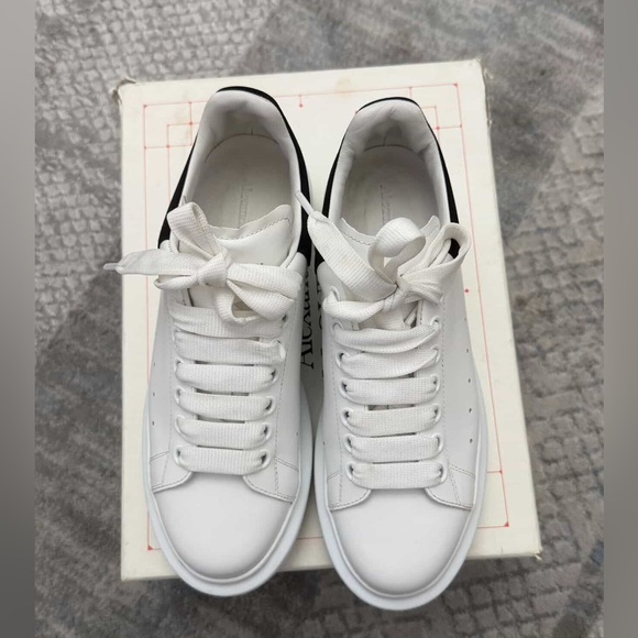 Alexander McQueen Shoes - Alexander McQueen White Leather Sneakers with Black Heel Tab